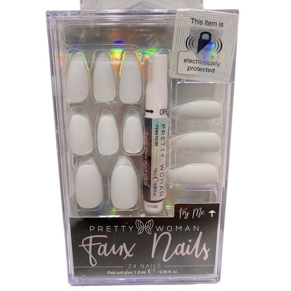 Pretty Woman Faux Nails - MNV1154 - Picture 1 of 3
